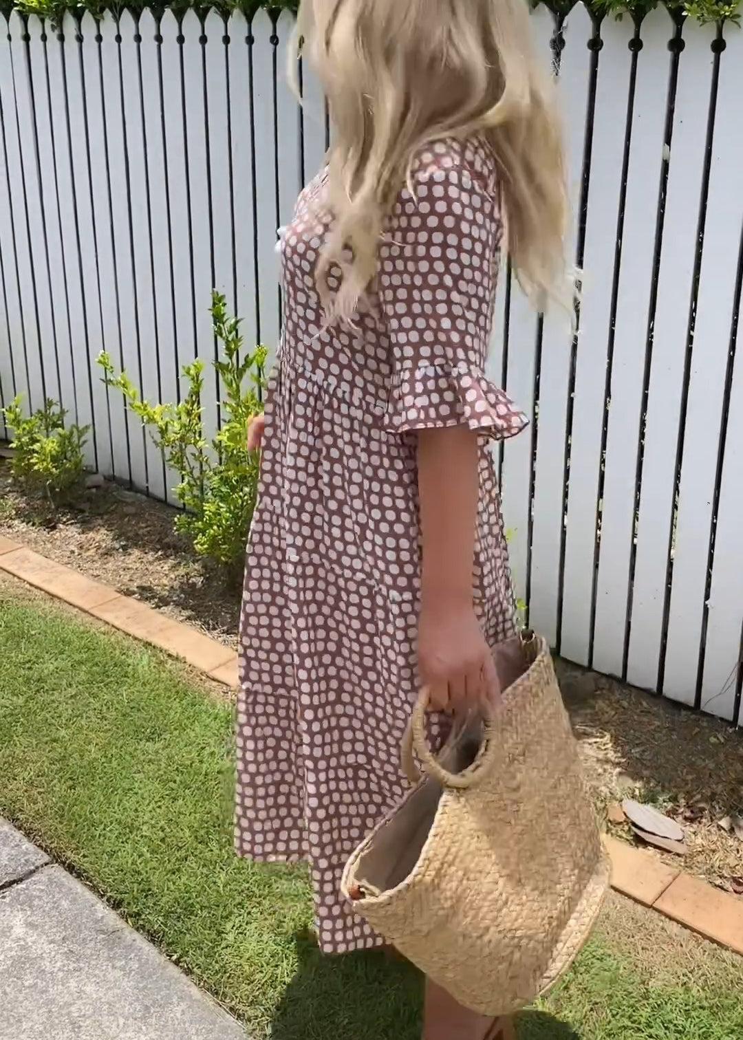 Michelle – Classic Short-Sleeve Midi Dress