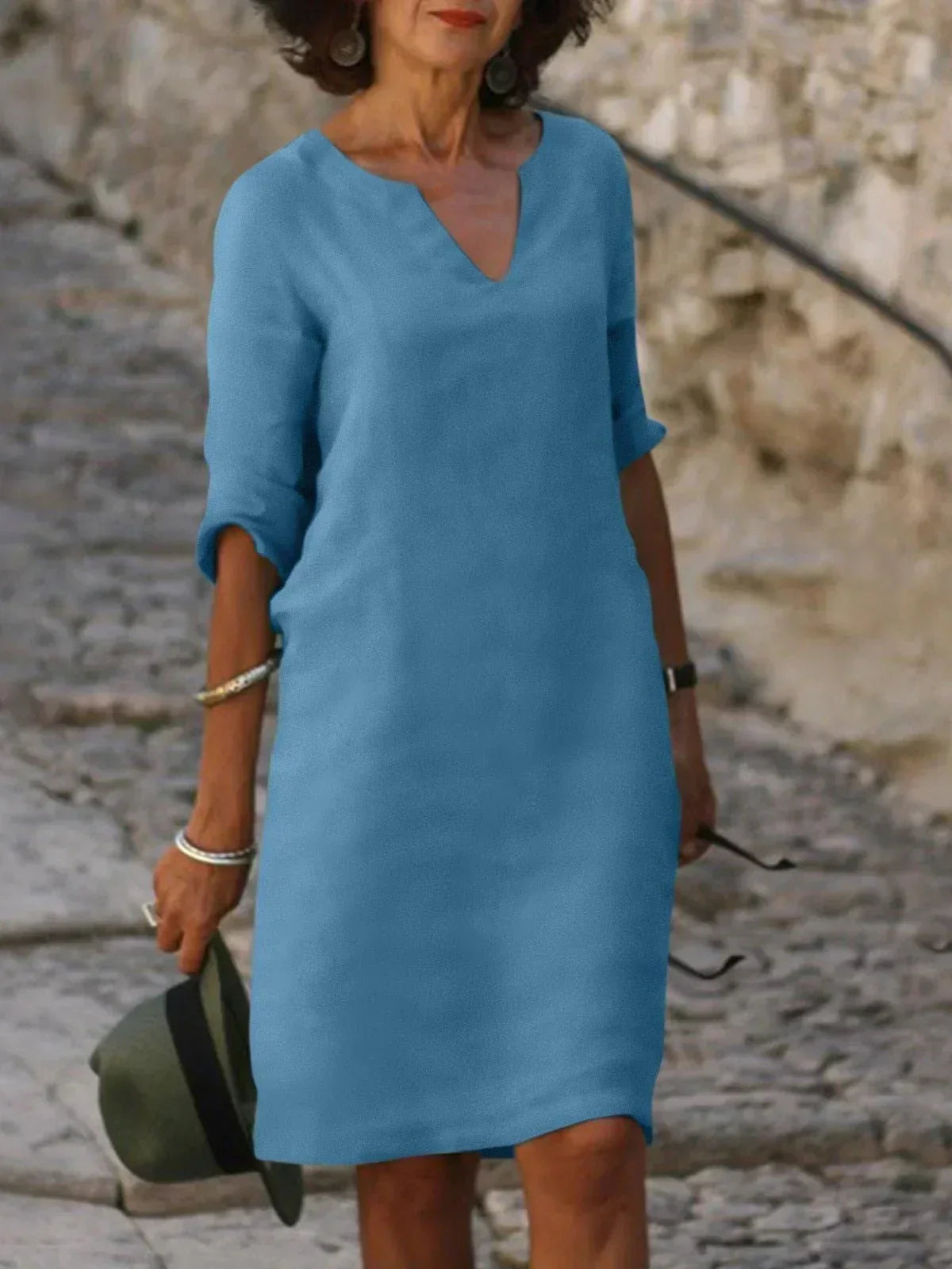 Beth – Effortless V-Neck Everyday Dress
