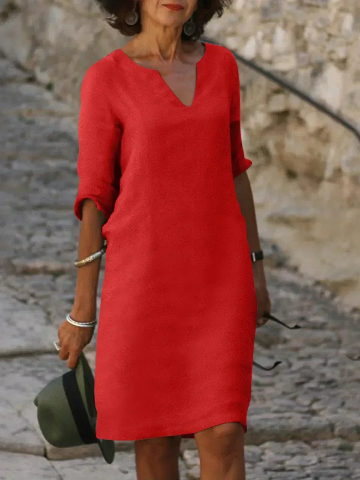 Beth – Effortless V-Neck Everyday Dress