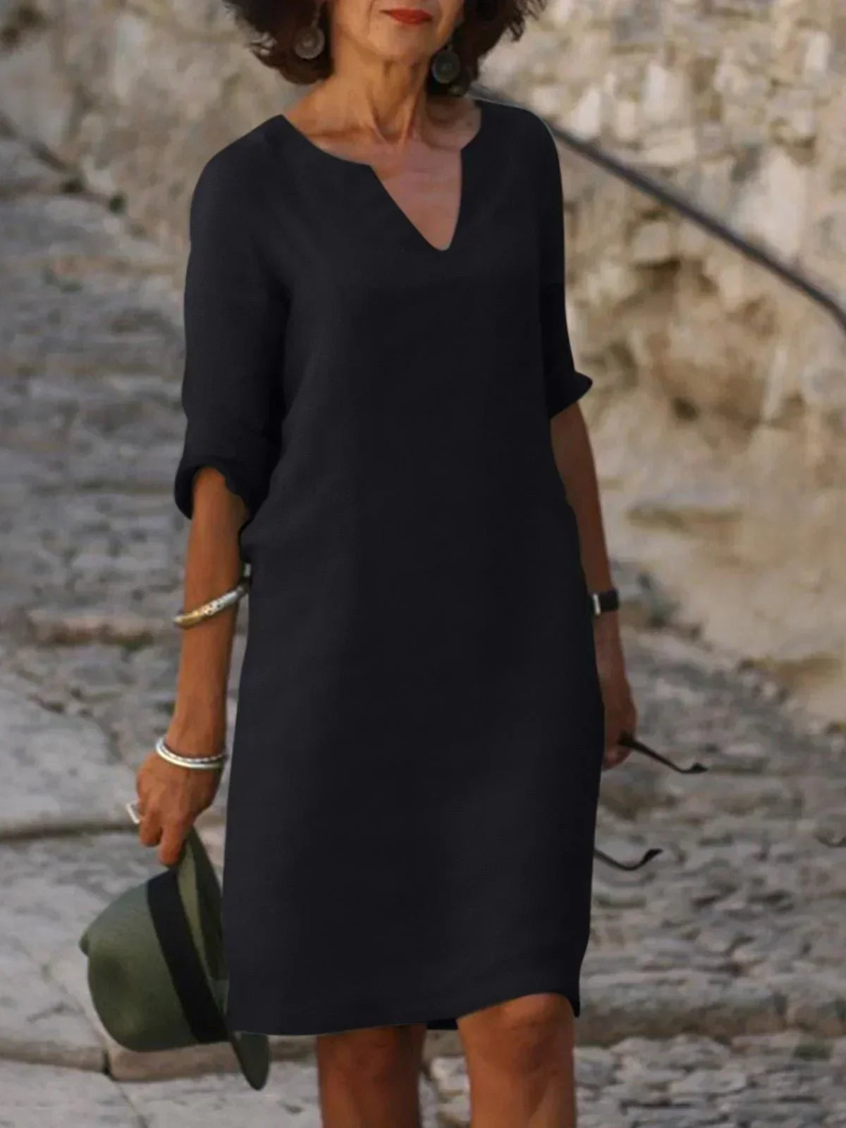Beth – Effortless V-Neck Everyday Dress