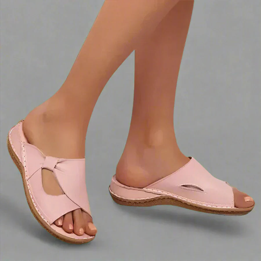 Yvonne - Timeless Leather Sandals with a Comfortable Fit