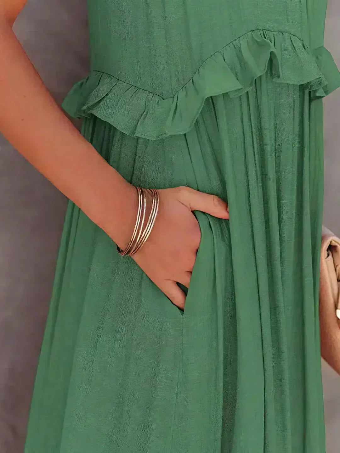 Emilia – Elegant Halter Ruffle Maxi Dress