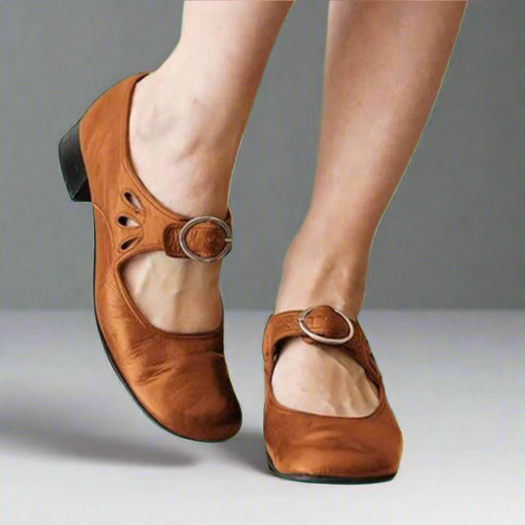 Maritza - Sleek Leather Sandals with Soft Wedge Sole