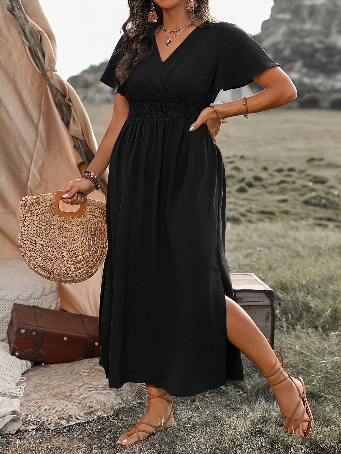 MARY – Chic Summer Midi Dress with Feminine V-Neck