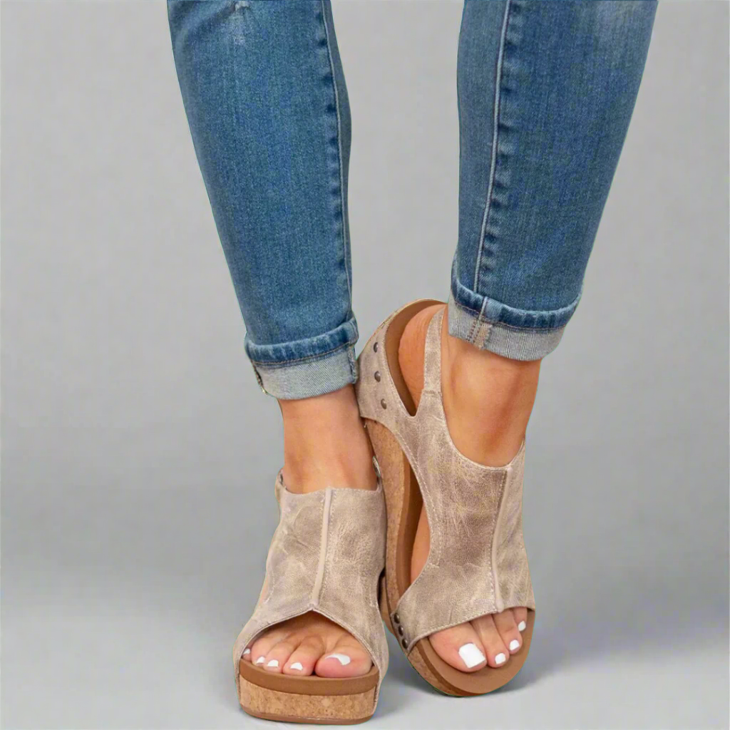 Elowen - Lightweight Sandals in Soft Premium Finish