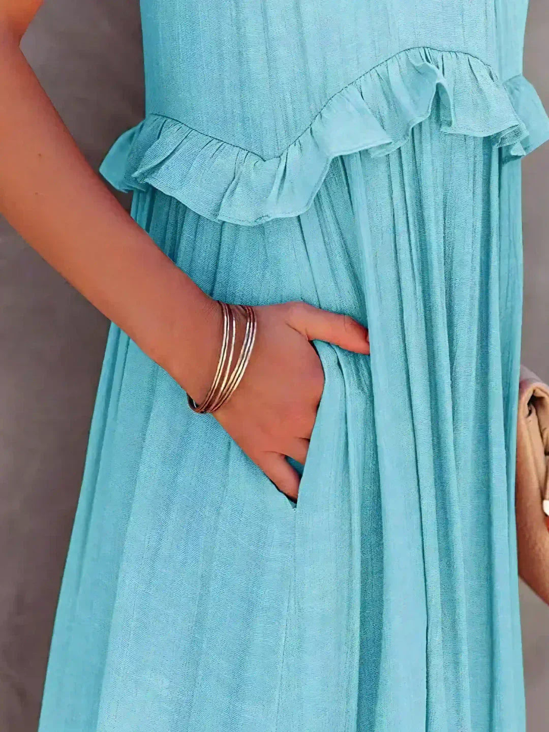 Emilia – Elegant Halter Ruffle Maxi Dress