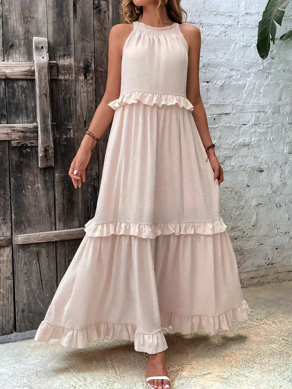 Emilia – Elegant Halter Ruffle Maxi Dress