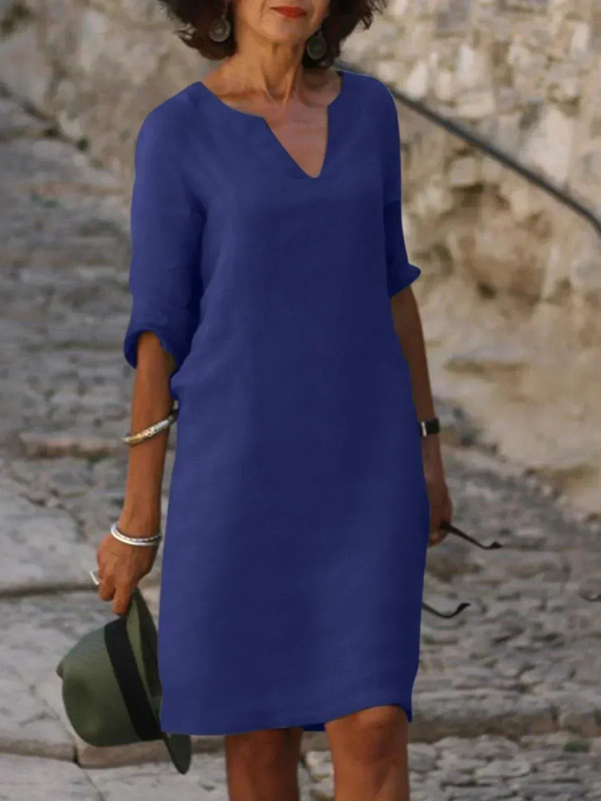 Beth – Effortless V-Neck Everyday Dress